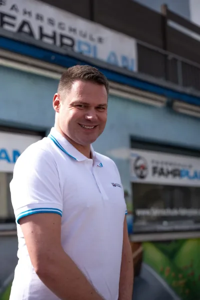 Sven Jaroschek, Geschäftsführer der Fahrschule FAHRPLAN GmbH